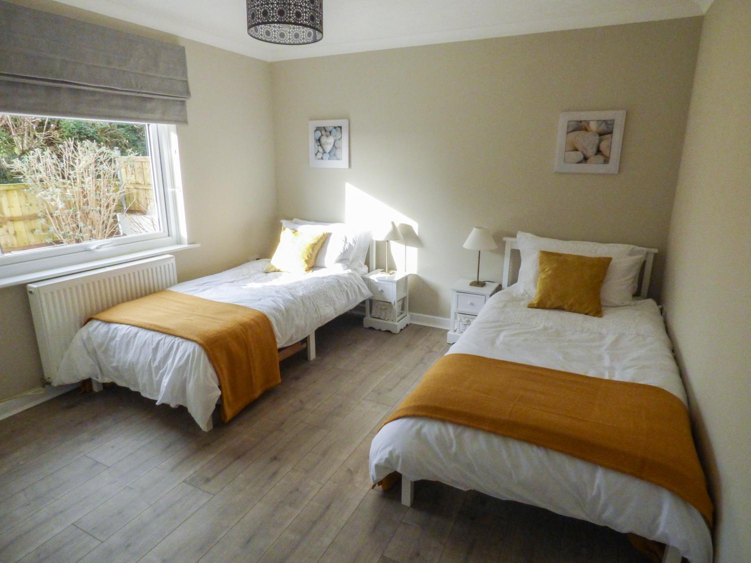 Oakdene Villa Milford Haven Bagian luar foto